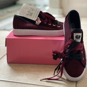 Women’s Basic Knit Burgandy/black shoes
